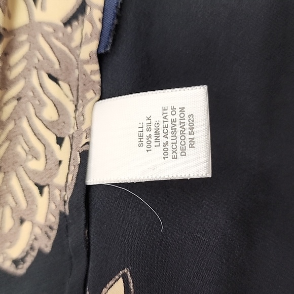 Velvety Dress - Picture 8 of 8